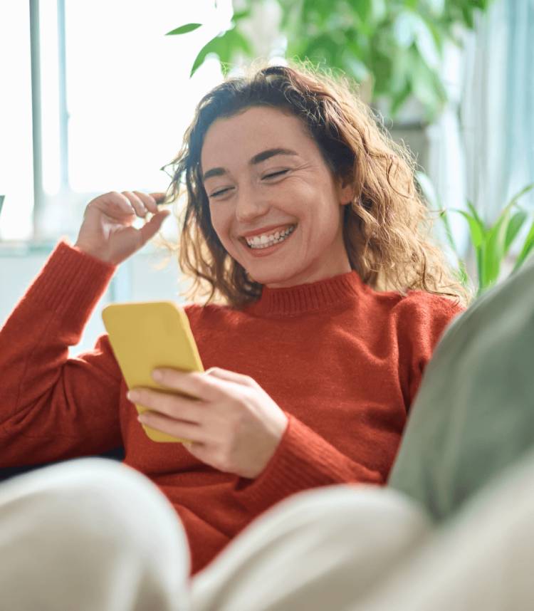 Woman having a great online experience, including seeing relevant and engaging ads